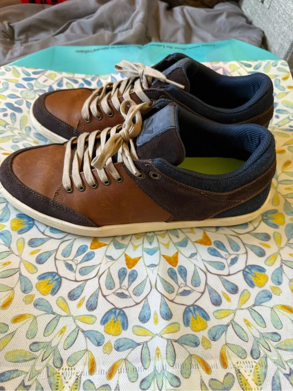 Men's Brown Leather & Dark Brown Low-Top Sneakers with Beige Laces